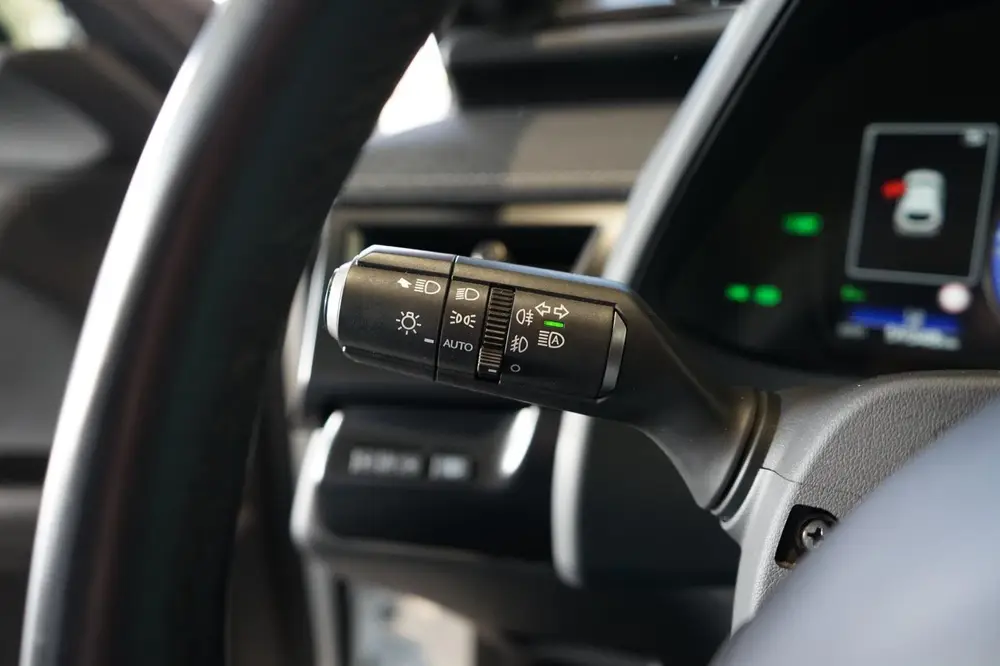 Lexus UX 250h F Sport LEDER uit 2023, foto 15