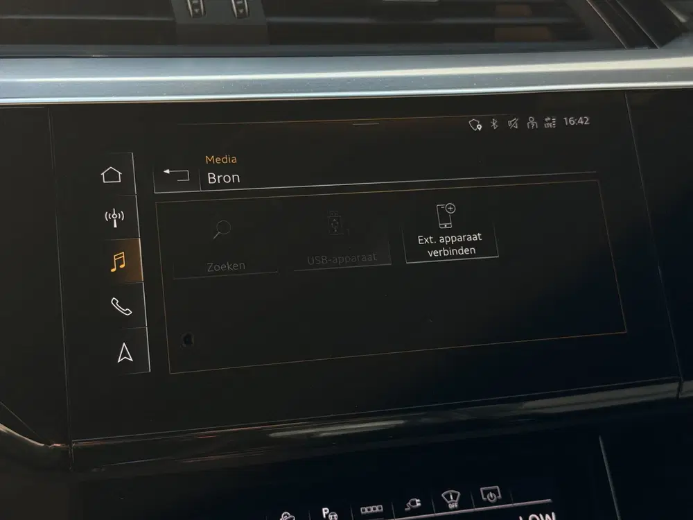 Audi e-tron S quattro 95 kWh uit 2023, foto 18