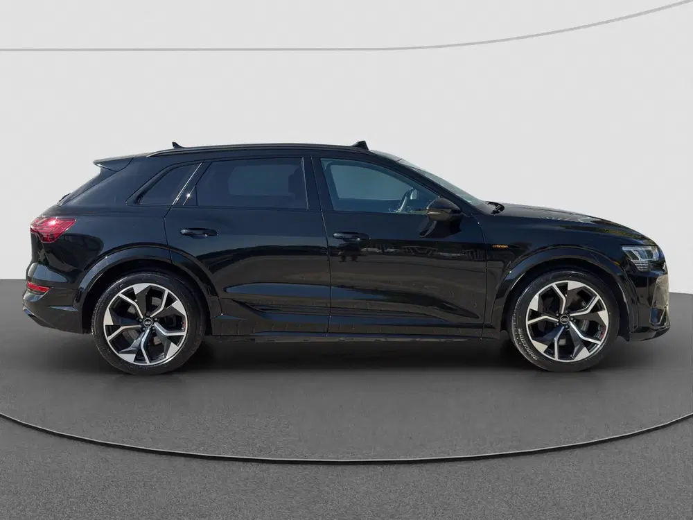 Audi e-tron S quattro 95 kWh uit 2023, foto 2