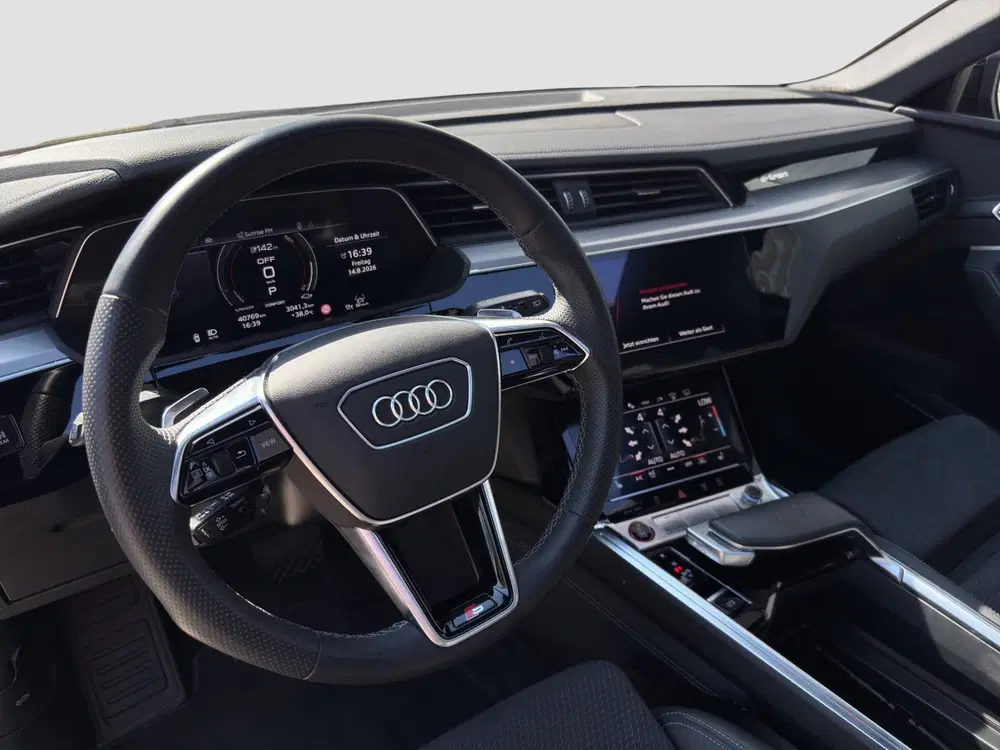 Audi e-tron S quattro 95 kWh uit 2023, foto 4