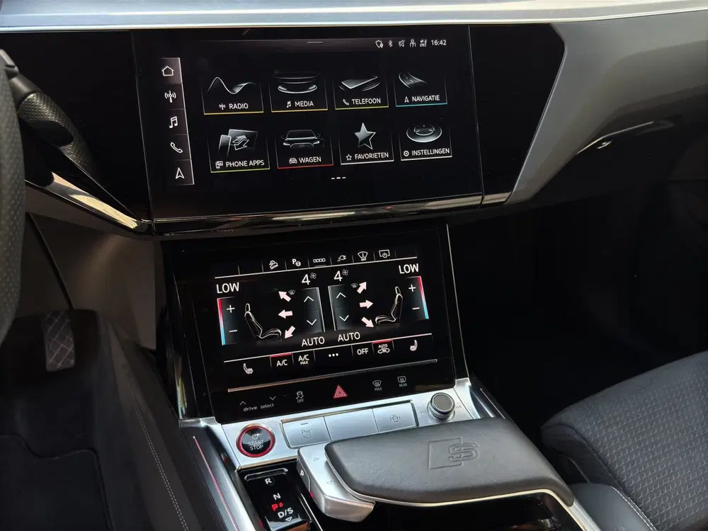 Audi e-tron S quattro 95 kWh uit 2023, foto 5
