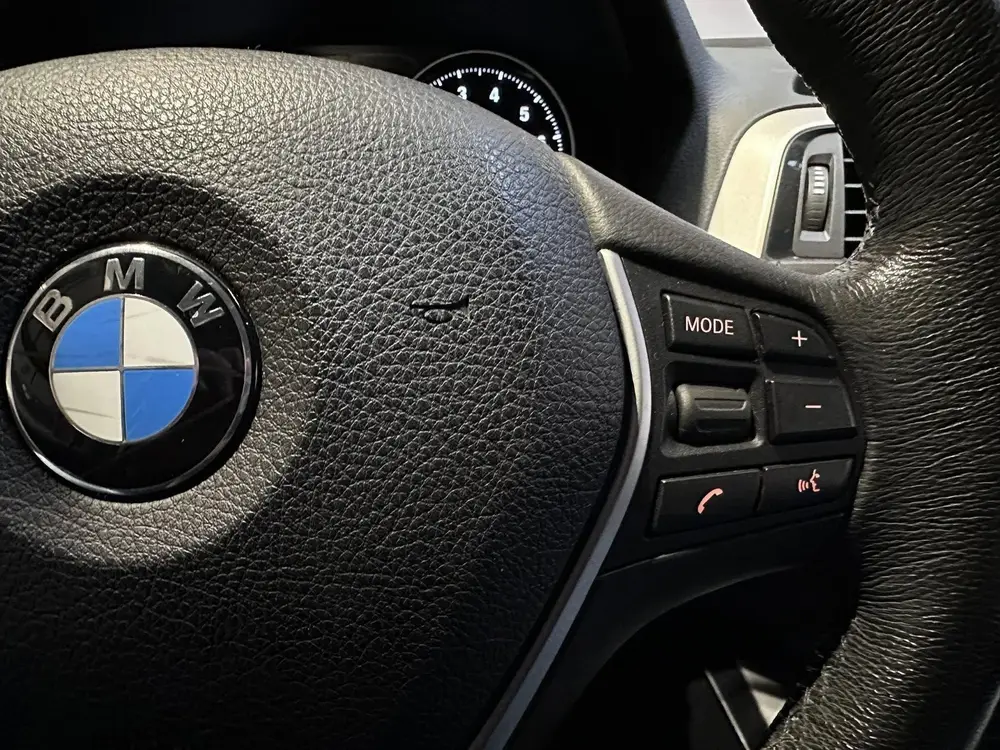 BMW 1-serie 118i uit 2019, foto 17