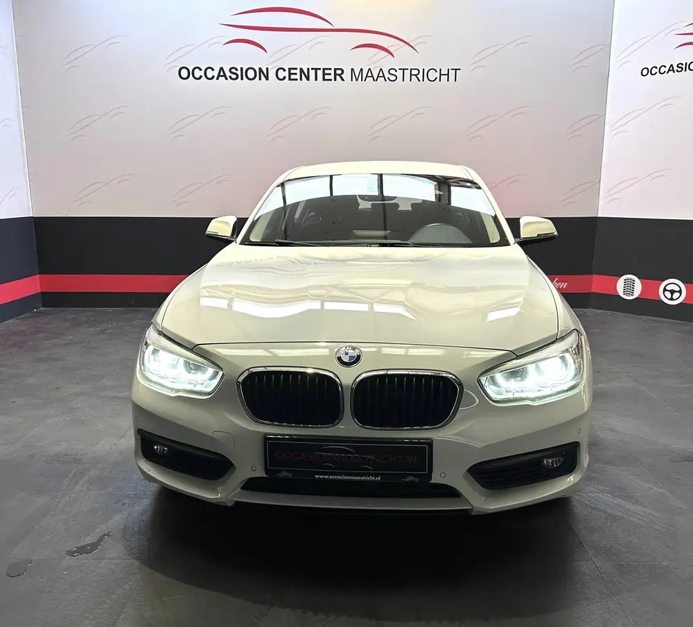 BMW 1-serie 118i uit 2019, foto 2