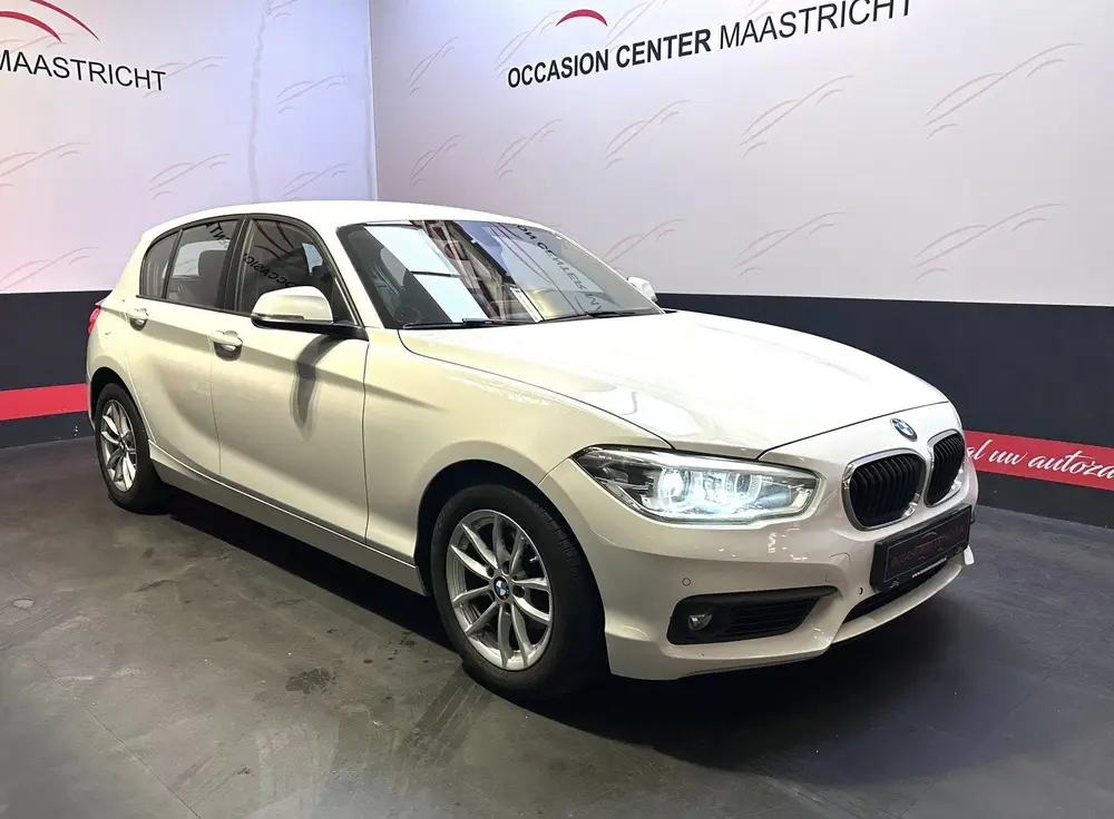 BMW 1-serie 118i uit 2019, foto 4
