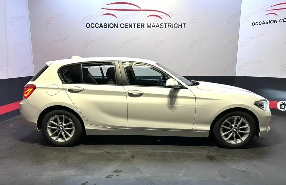 BMW 1-serie 118i uit 2019, foto 6