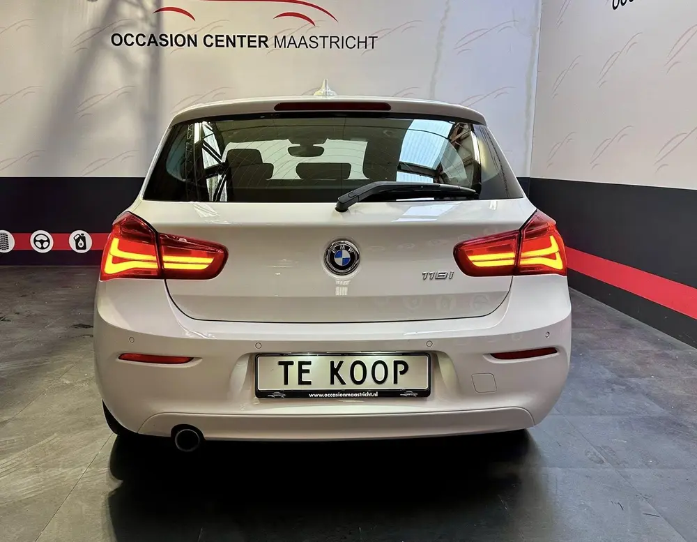 BMW 1-serie 118i uit 2019, foto 7