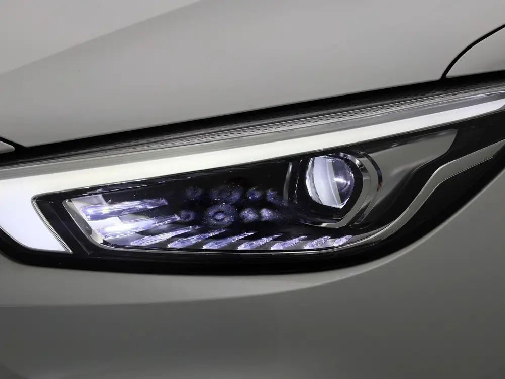 MG ZS Long Range Luxury 70 kWh uit 2023, foto 15