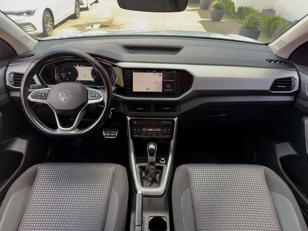 Volkswagen T-Cross 1.0 TSI AUT7 LIFE NAVI CAMERA DIGI-DASH A uit 2022, foto 10