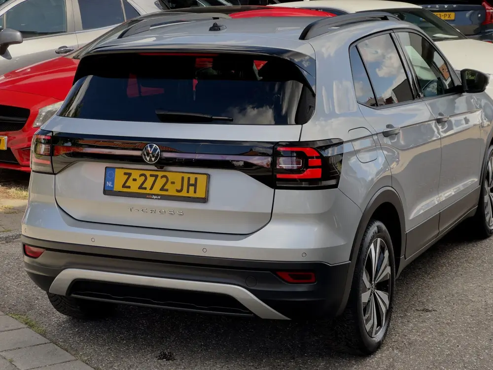 Volkswagen T-Cross 1.0 TSI AUT7 LIFE NAVI CAMERA DIGI-DASH A uit 2022, foto 11