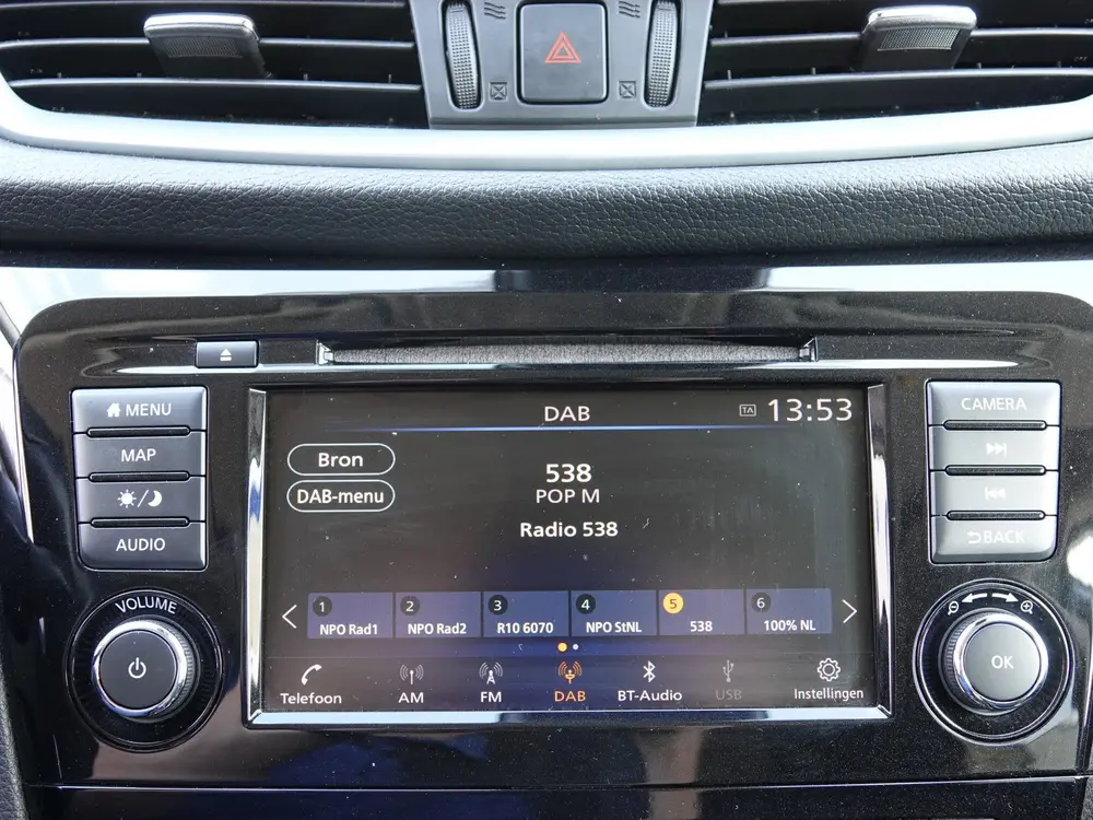 Nissan Qashqai 1.3 DIG-T AUT. N-Connecta PANO | LMV | CRUISE uit 2019, foto 20