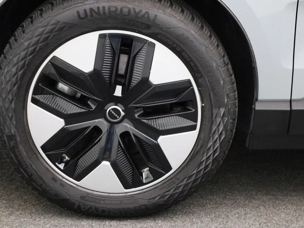 Volvo EX30 Plus 2WD Pure uit 2024, foto 16