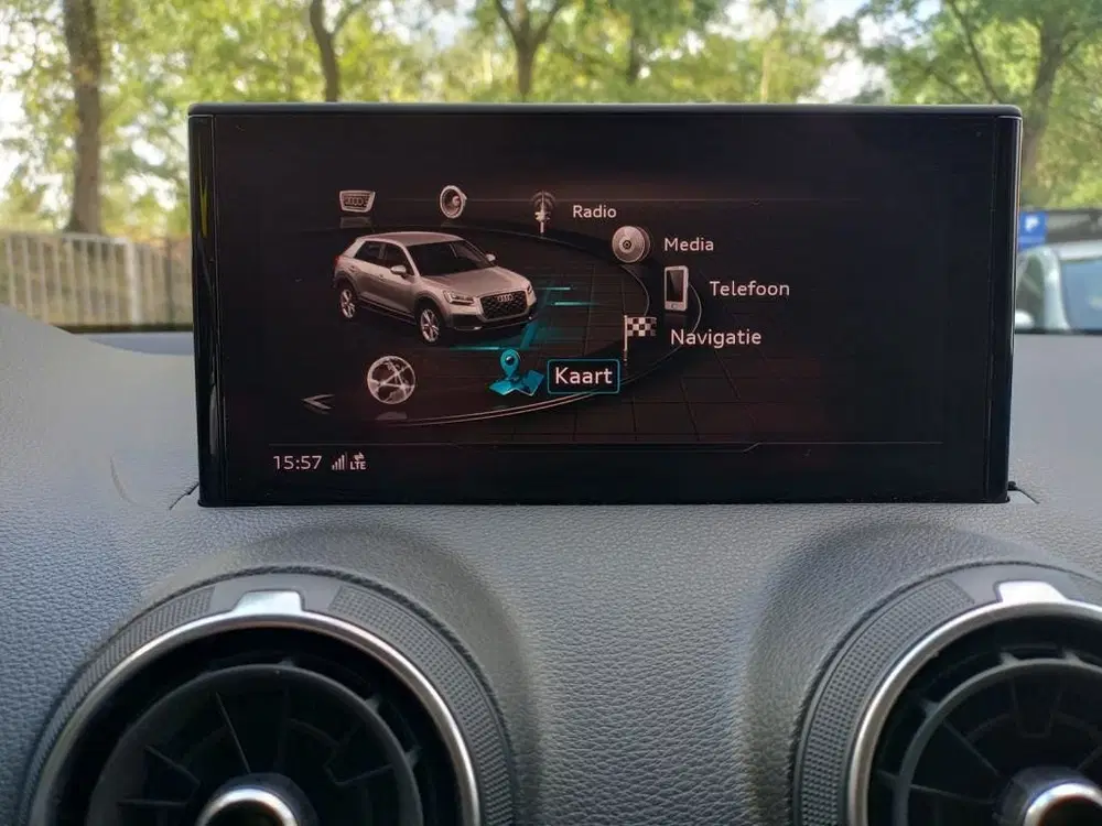 Audi Q2 35 TFSI virtual cockpit uit 2022, foto 7