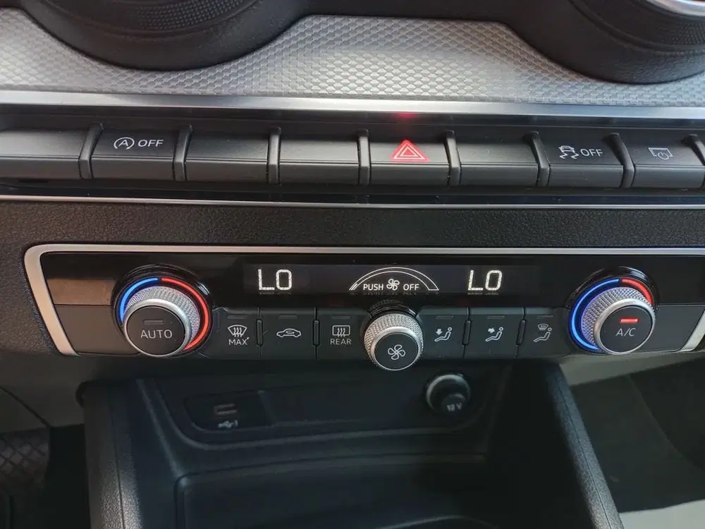 Audi Q2 35 TFSI virtual cockpit uit 2022, foto 8