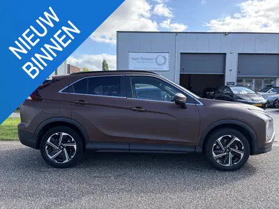 Mitsubishi Eclipse Cross 2.4 PHEV Intense+ NAVI uit 2022
