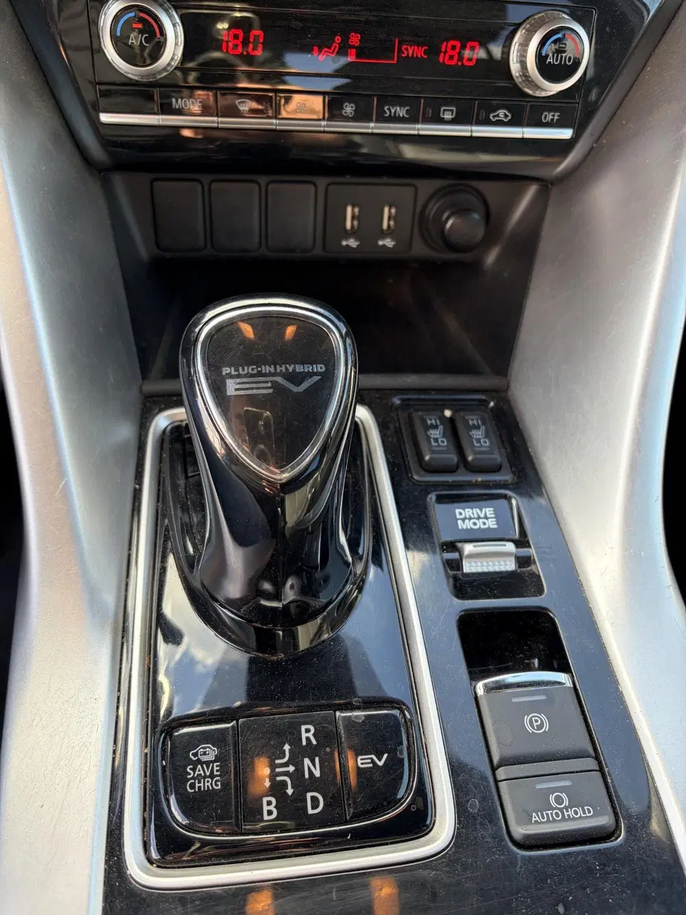 Mitsubishi Eclipse Cross 2.4 PHEV Intense+ NAVI uit 2022, foto 15