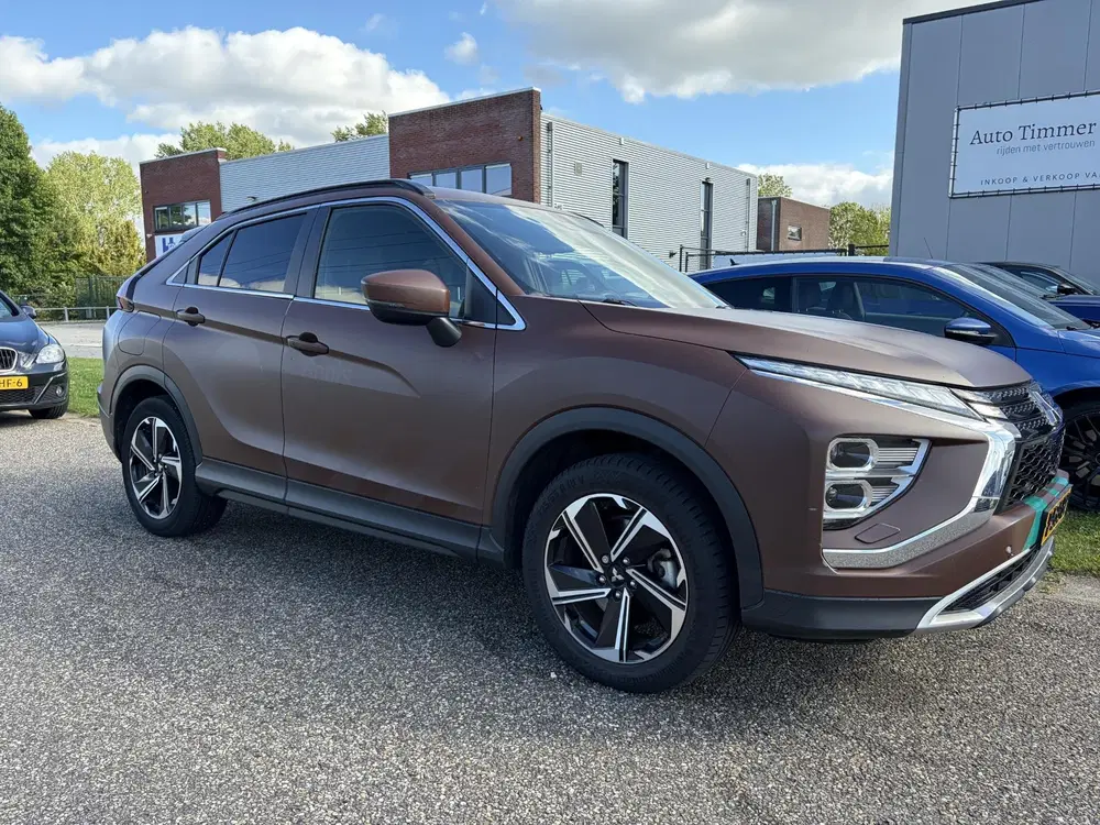 Mitsubishi Eclipse Cross 2.4 PHEV Intense+ NAVI uit 2022, foto 2