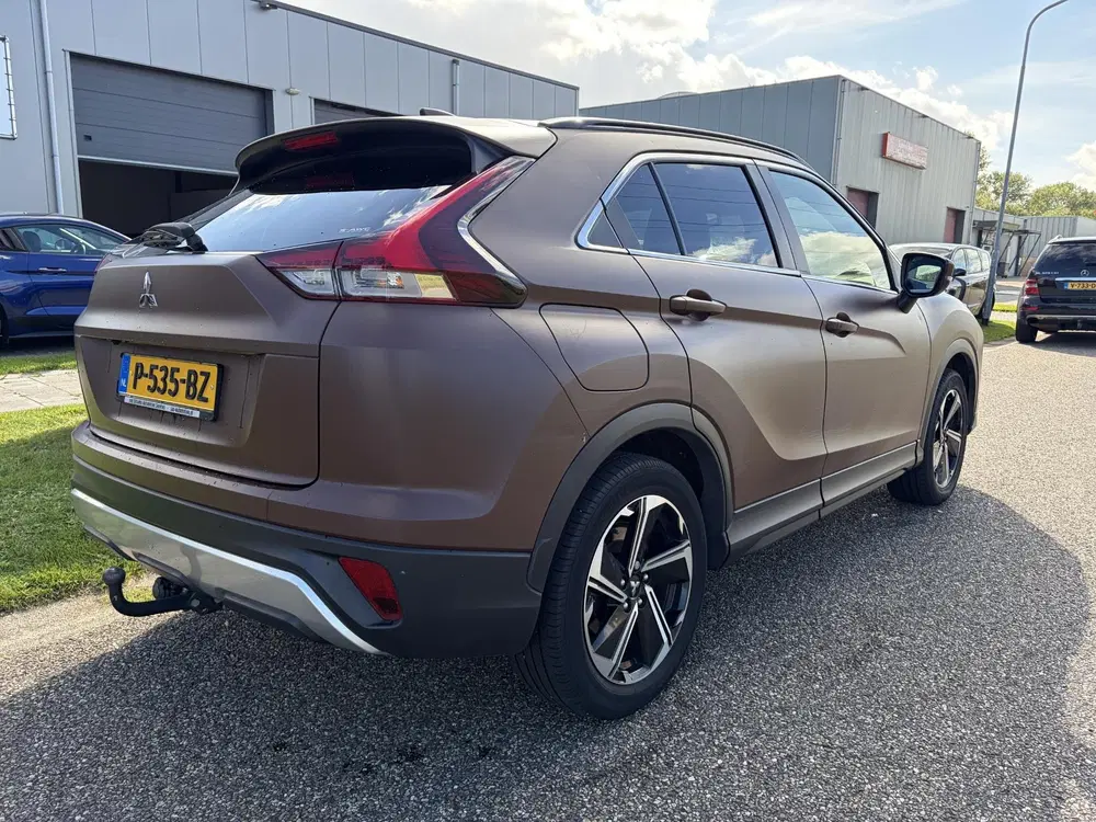 Mitsubishi Eclipse Cross 2.4 PHEV Intense+ NAVI uit 2022, foto 5