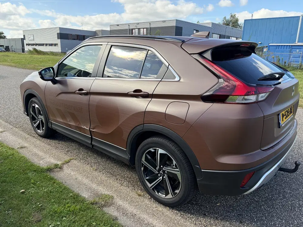 Mitsubishi Eclipse Cross 2.4 PHEV Intense+ NAVI uit 2022, foto 7