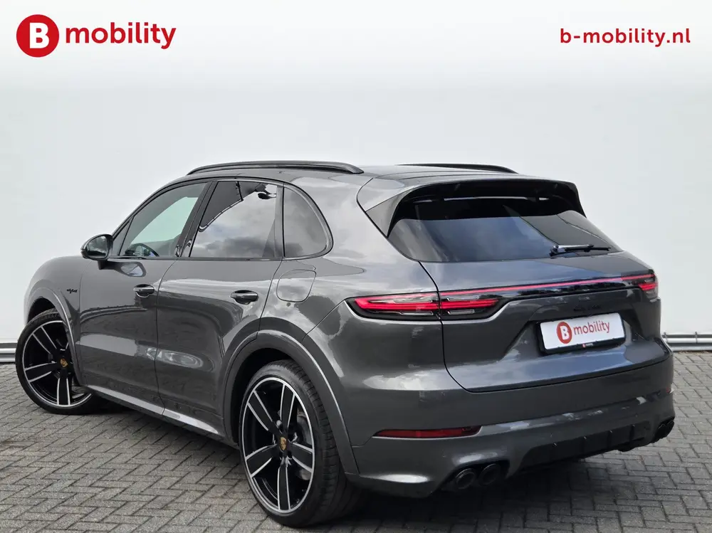 Porsche Cayenne 3.0 E-Hybrid Chrono Panoramadak BOSE 360 C uit 2021, foto 4