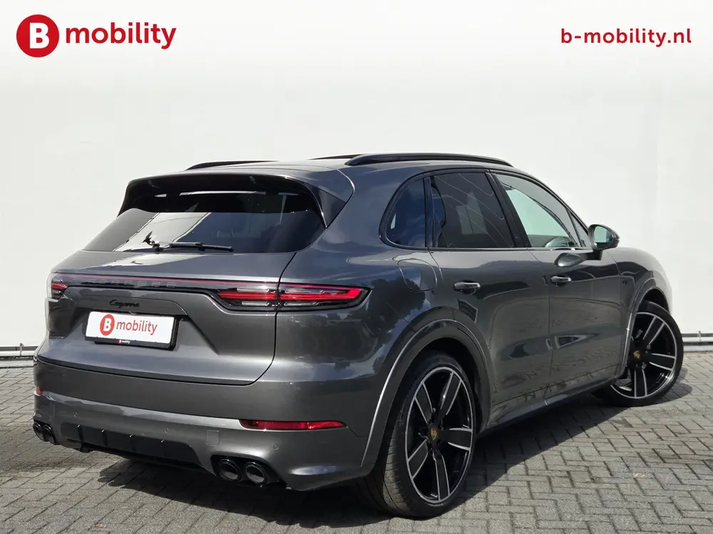 Porsche Cayenne 3.0 E-Hybrid Chrono Panoramadak BOSE 360 C uit 2021, foto 5