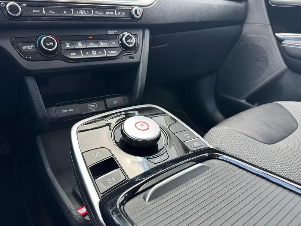 Kia Niro DynamicLine 64 uit 2021, foto 12