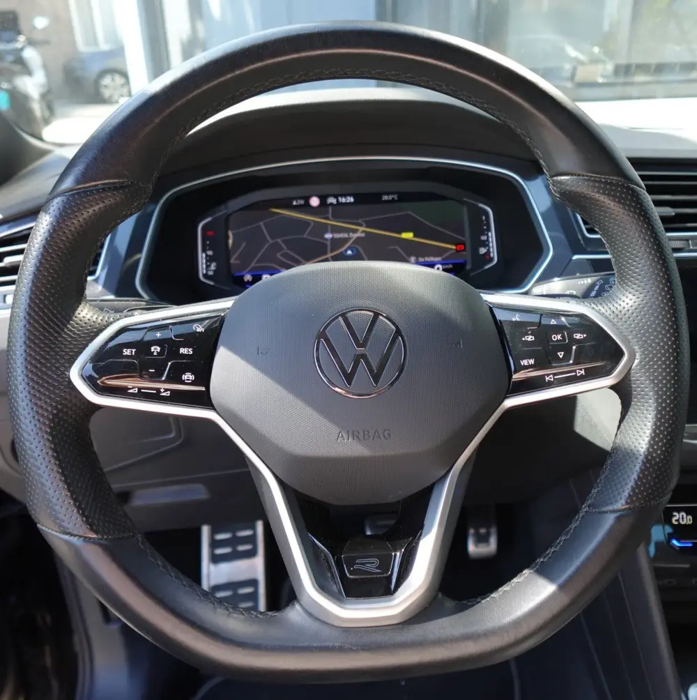 Volkswagen Tiguan 1.5 TSI R-Line PANO KEYLESS CAM uit 2021, foto 15