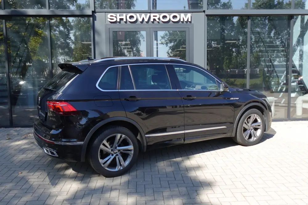 Volkswagen Tiguan 1.5 TSI R-Line PANO KEYLESS CAM uit 2021, foto 8