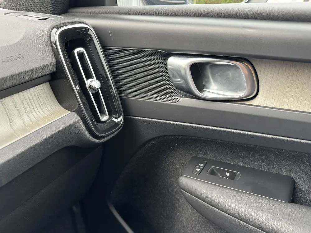 Volvo XC40 2.0 T4 Inscription Pano.dak | trekhaak | winterpa uit 2019, foto 19