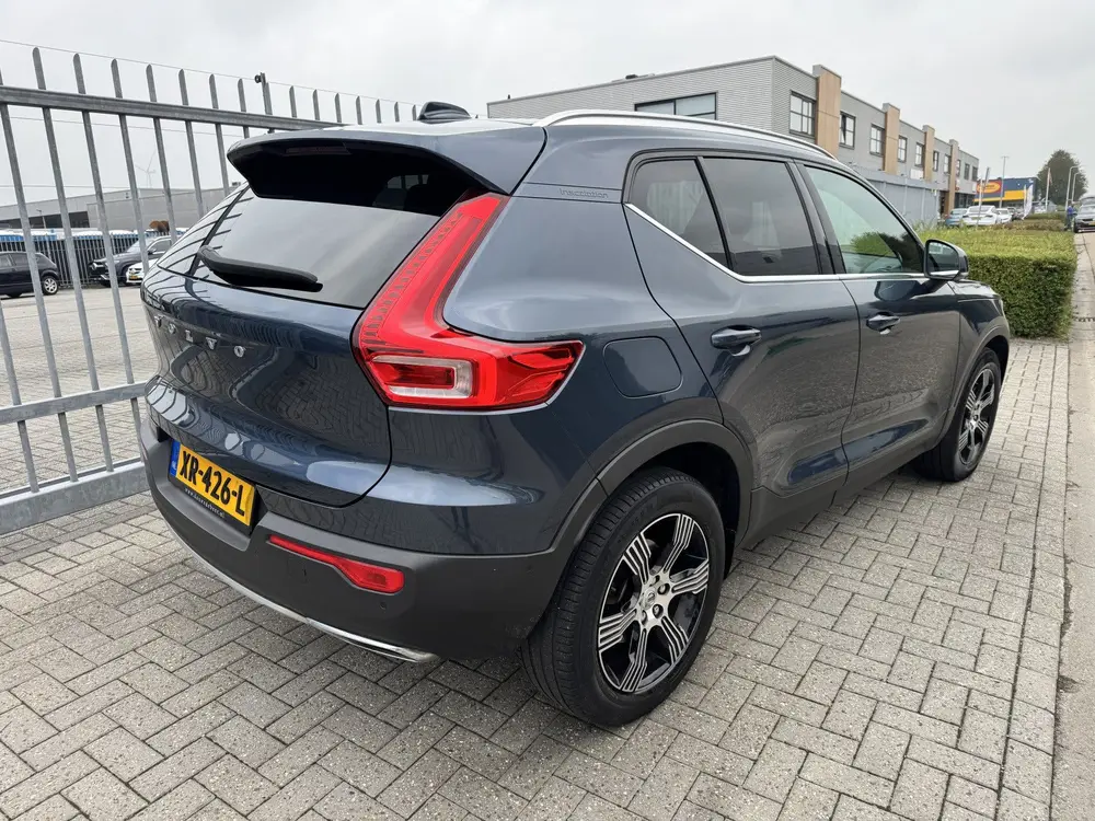 Volvo XC40 2.0 T4 Inscription Pano.dak | trekhaak | winterpa uit 2019, foto 4
