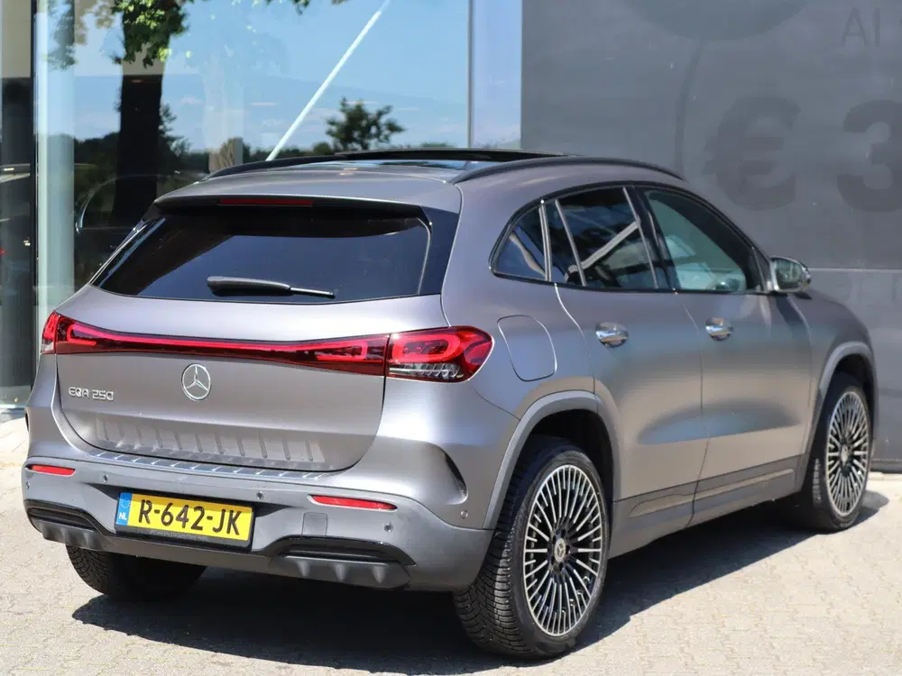 Mercedes-Benz EQA 250 Business Solution AMG 67 kWh uit 2022, foto 2