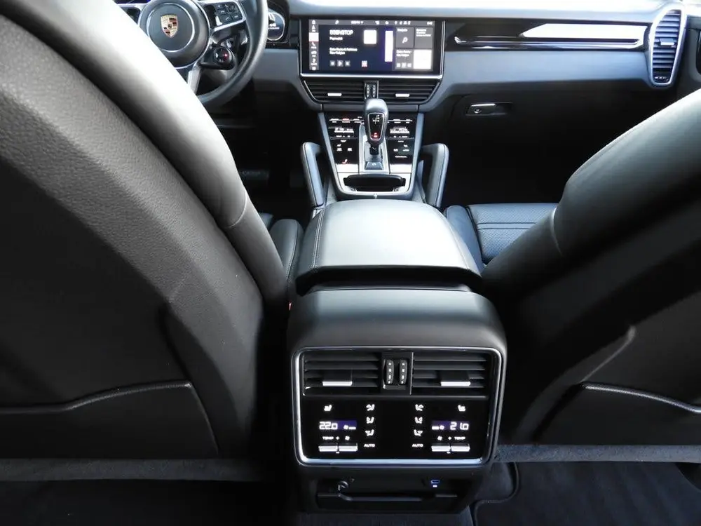 Porsche Cayenne 3.0 E-Hybrid uit 2020, foto 11