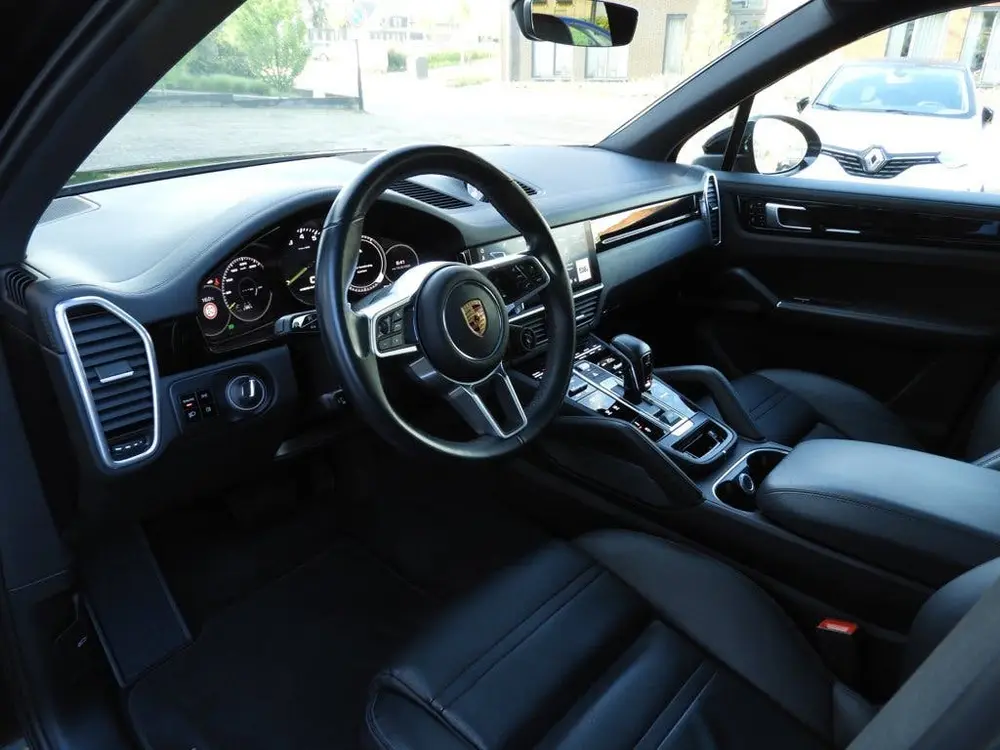 Porsche Cayenne 3.0 E-Hybrid uit 2020, foto 5