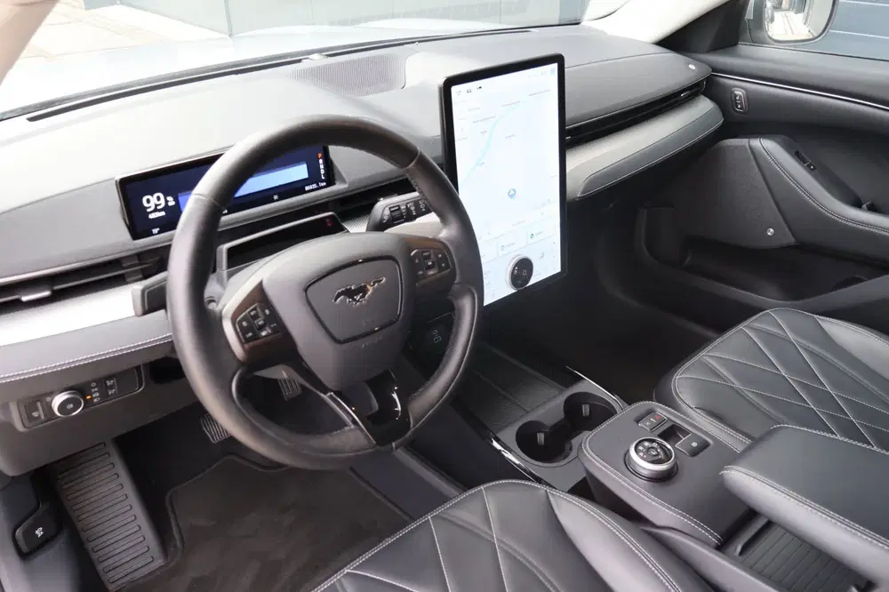 Ford Mustang Mach-E Extended RWD 98 kWh SOH 94.6% l B&O l TR uit 2021, foto 4