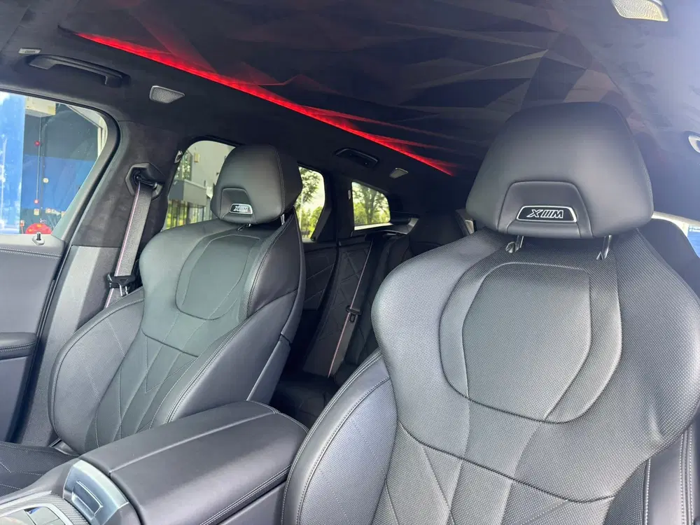 BMW XM PHEV 30 kWh M-Sport V8 653pk Driving Assis uit 2024, foto 13