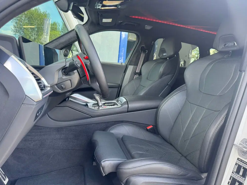 BMW XM PHEV 30 kWh M-Sport V8 653pk Driving Assis uit 2024, foto 18