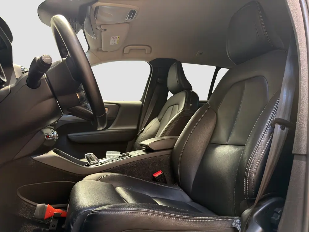 Volvo XC40 2.0 T4 AWD Inscription |Leder|Afn.Trekhaak|Camera uit 2019, foto 4