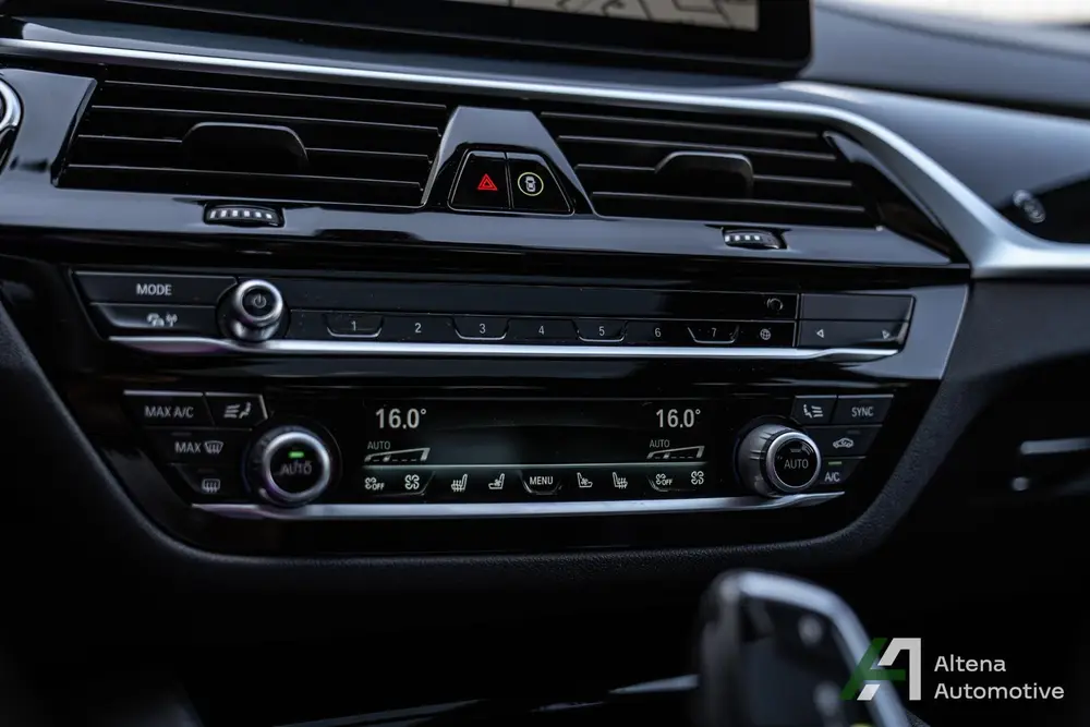 BMW B5 Touring ALLRAD uit 2021, foto 19