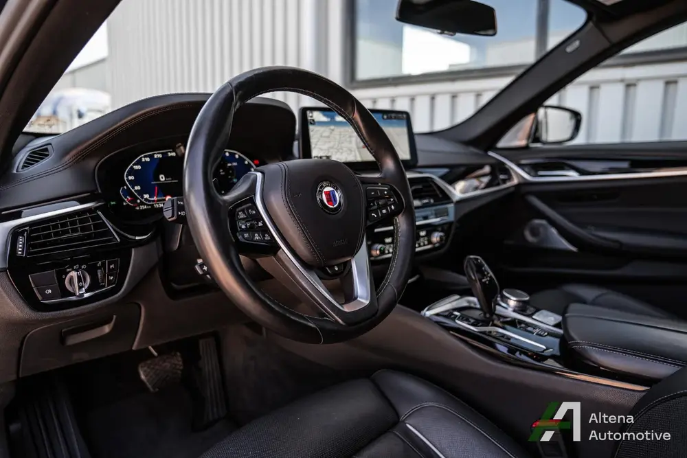 BMW B5 Touring ALLRAD uit 2021, foto 9