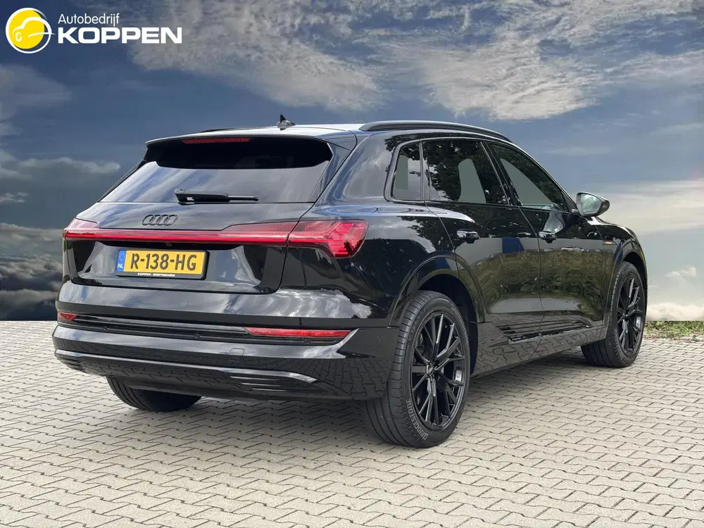 Audi e-tron 55 Quattro Black Edition SOH 95 uit 2022, foto 5