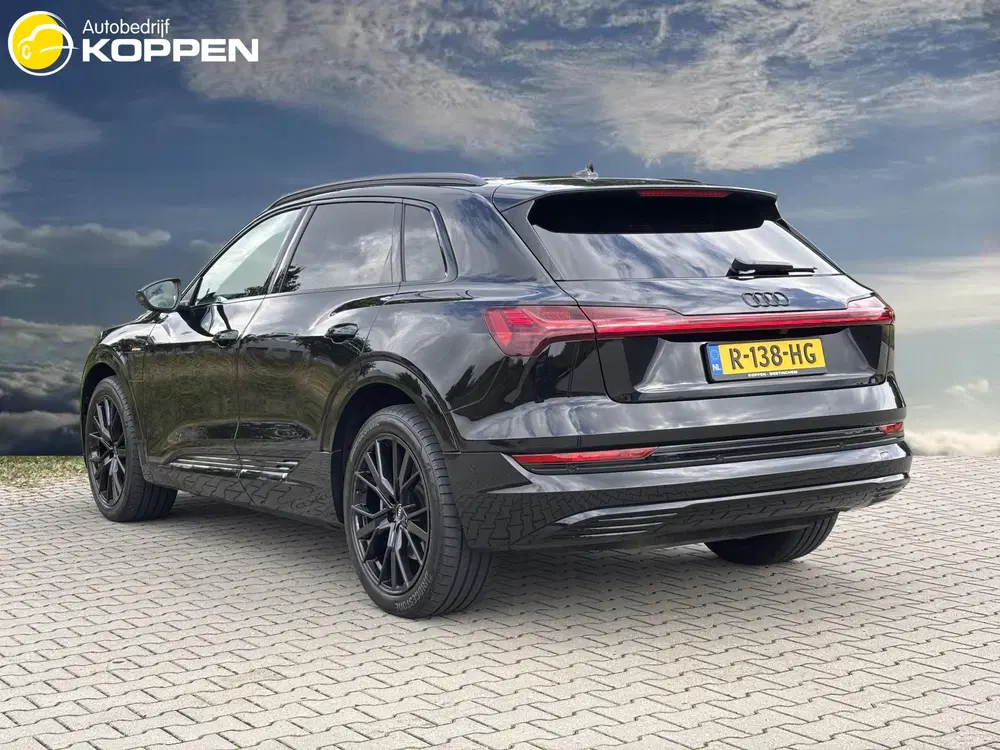 Audi e-tron 55 Quattro Black Edition SOH 95 uit 2022, foto 7