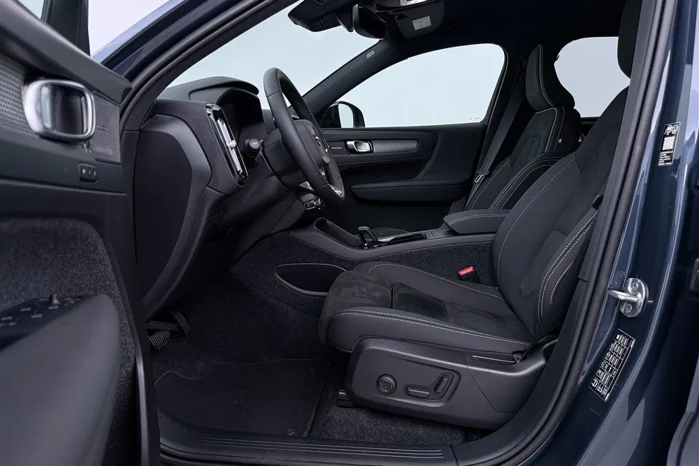 Volvo EX40 Single Motor Extended Range Plus uit 2026, foto 3
