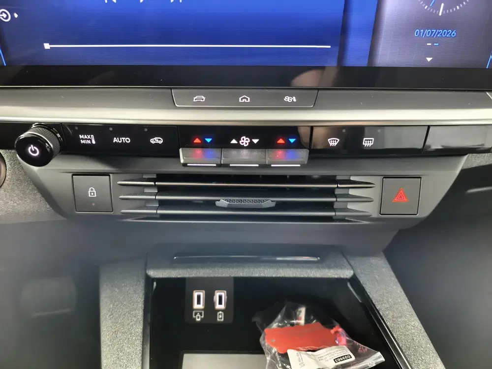 Opel Grandland 1.2 Turbo Hybrid Edition uit 2025, foto 12