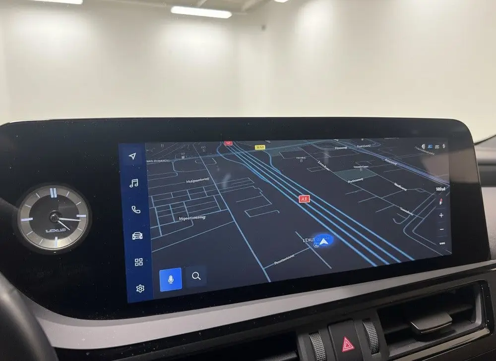 Lexus ES 300h President Line uit 2024, foto 9