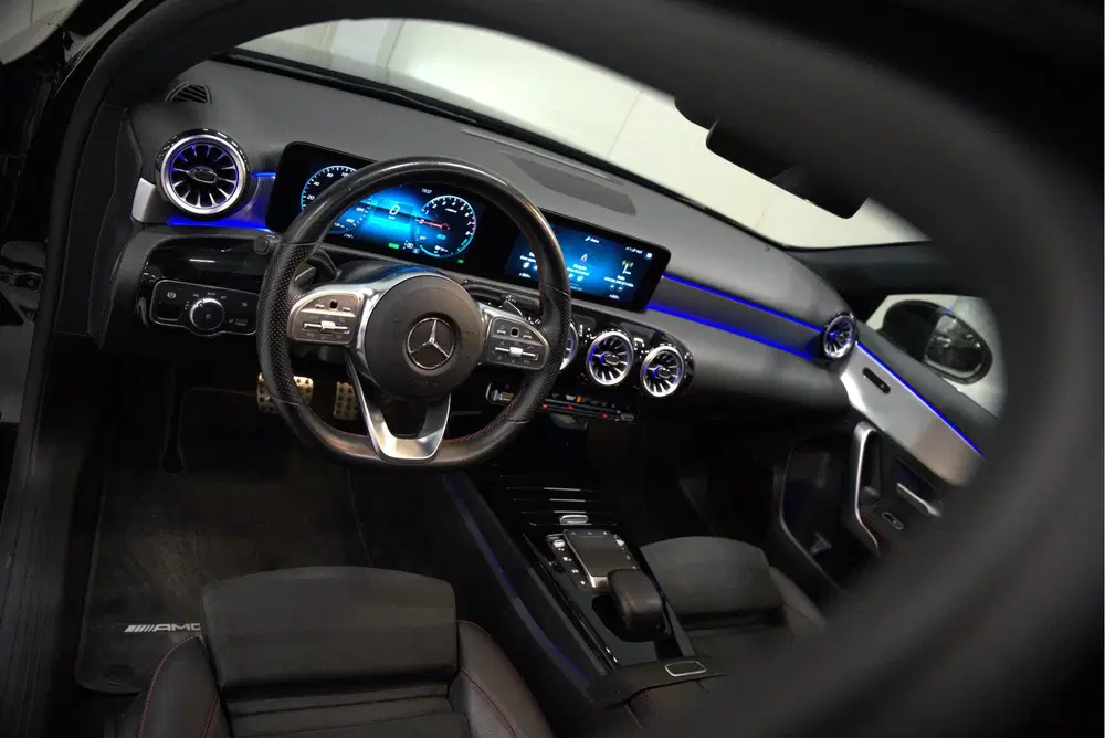 Mercedes-Benz A-Klasse 250 e AMG Line uit 2022, foto 3