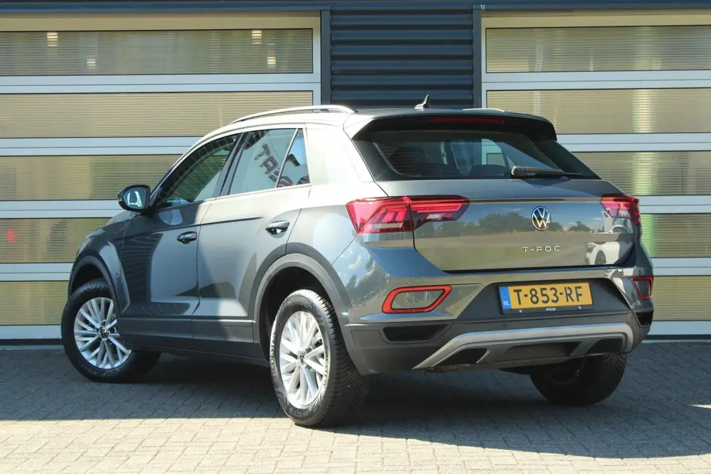 Volkswagen T-Roc 1.0 TSI 115pk Life | Allseasonbanden | Clim uit 2023, foto 13
