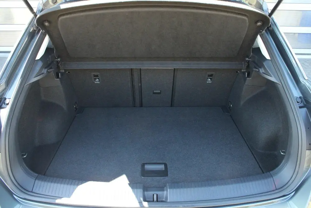 Volkswagen T-Roc 1.0 TSI 115pk Life | Allseasonbanden | Clim uit 2023, foto 18