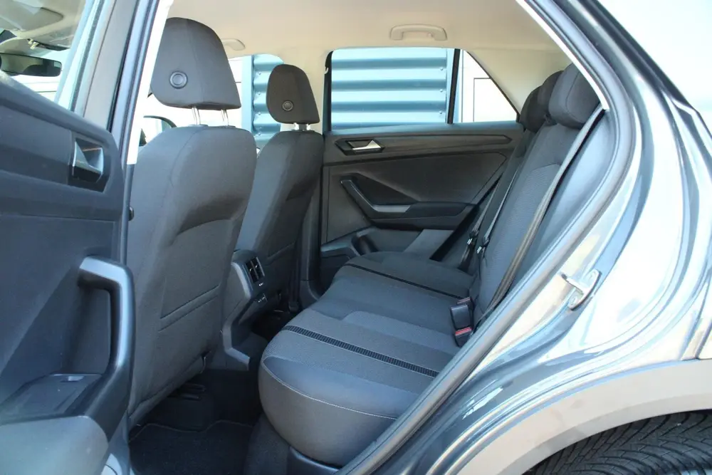 Volkswagen T-Roc 1.0 TSI 115pk Life | Allseasonbanden | Clim uit 2023, foto 19