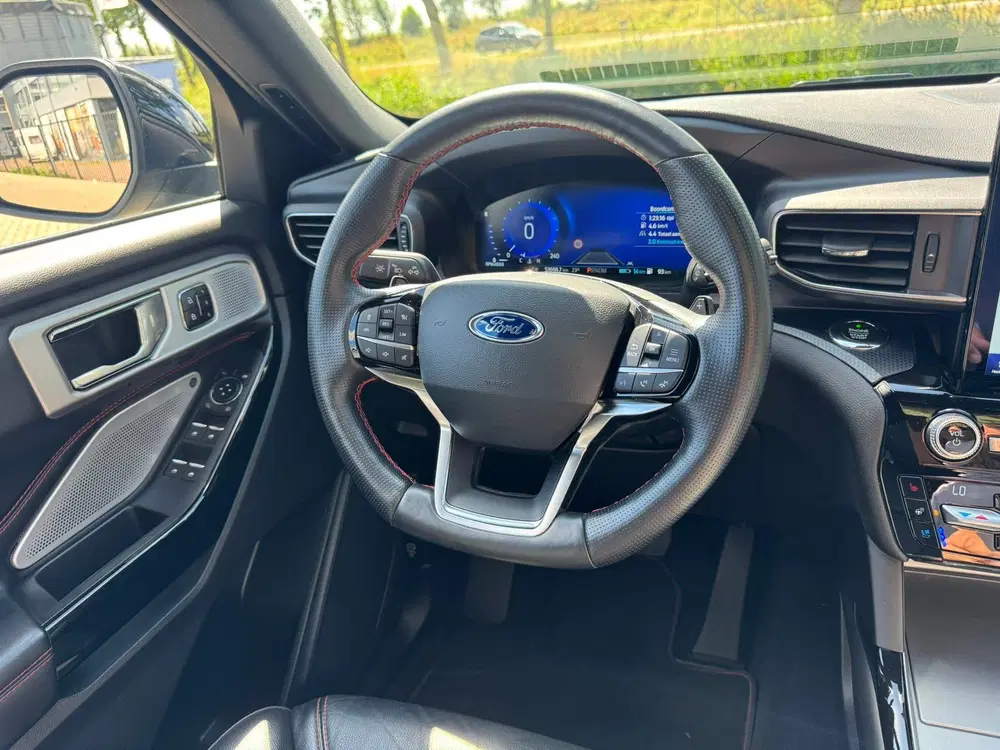 Ford Explorer 3.0 V6 EcoBoost PHEV ST-Line 457pk Panoram uit 2021, foto 9
