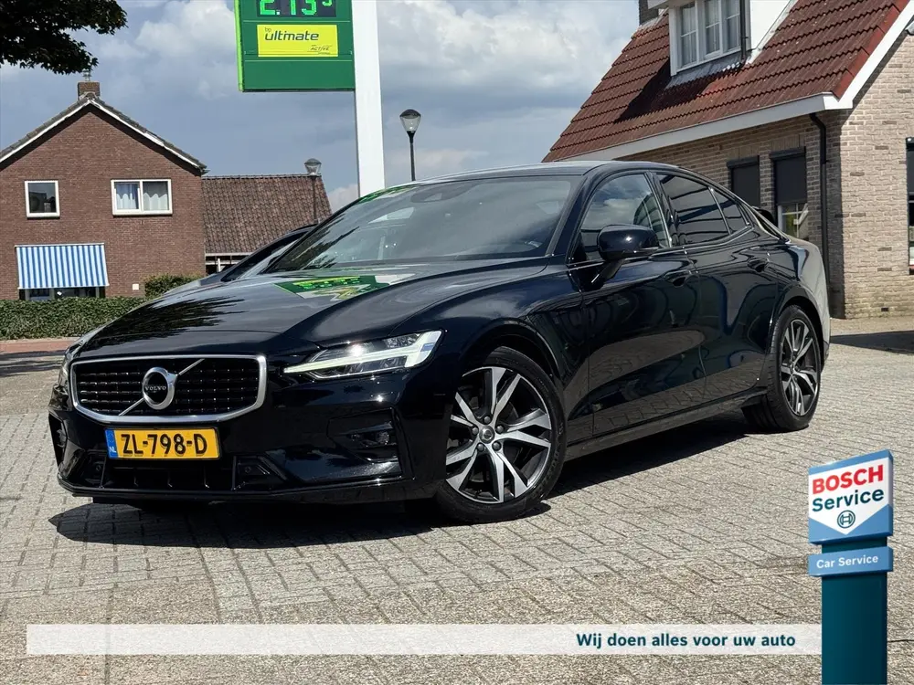 Volvo S60 2.0 T5 R Design / Camera / Trkehaak / Memory / H&K uit 2019