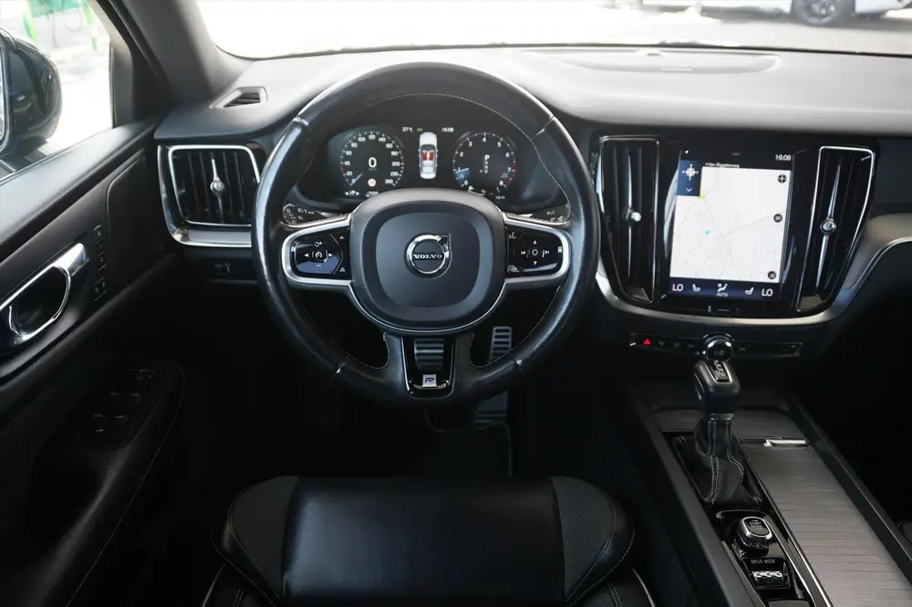 Volvo S60 2.0 T5 R Design / Camera / Trkehaak / Memory / H&K uit 2019, foto 11